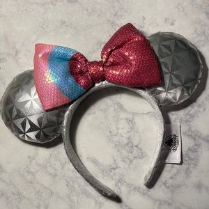Disney Parks Spaceship Earth Bubblegum Wall Minnie Ears